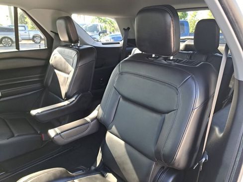 Certified 2022 Ford Explorer XLT w/ Equipment Group 202A image 12