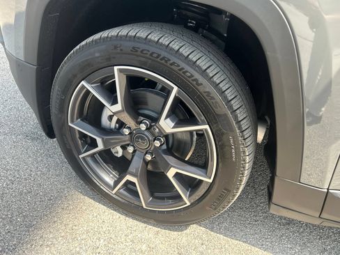 New 2026 Jeep Cherokee Overland w/ Advanced Pro Tech Group AWD/4WD image 23