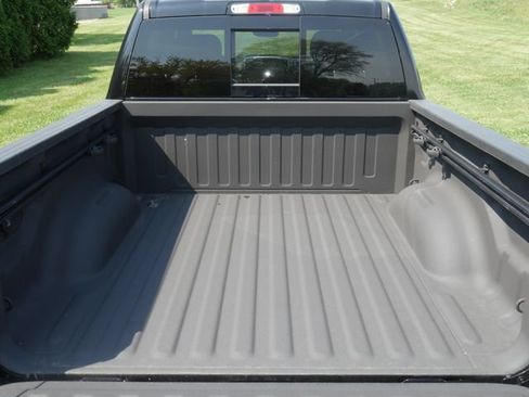 Used 2025 RAM 1500 Big Horn AWD/4WD image 12