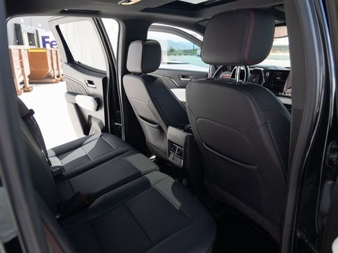 Used 2024 GMC Canyon AT4X AWD/4WD image 24