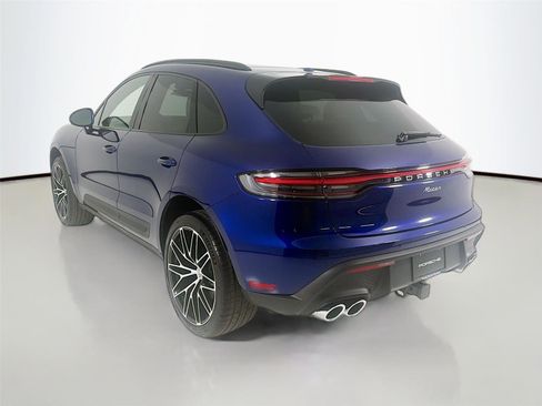 New 2026 Porsche Macan image 3