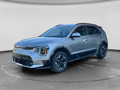 Used 2024 Kia Niro Wave w/ Wave Preserve Package