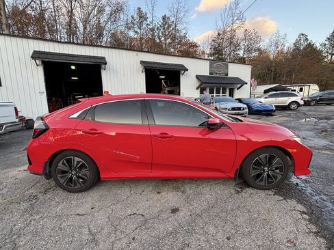 Used 2017 Honda Civic EX image 2