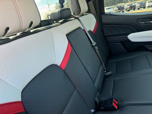 Certified 2024 GMC Canyon AT4X image 9