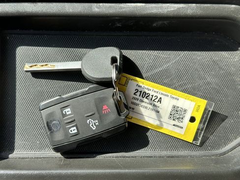 Used 2020 Chevrolet Silverado 1500 LT w/ Fleet Comfort Package image 35