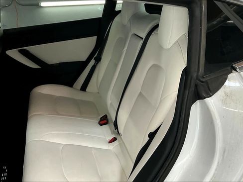 Used 2020 Tesla Model 3 Standard Range Plus image 28