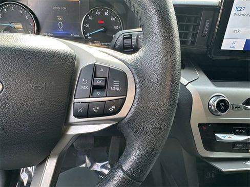 Certified 2022 Ford Explorer XLT image 28