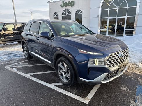 Used 2023 Hyundai Santa Fe SEL w/ Premium Package image 2