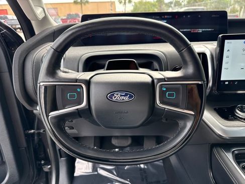 Certified 2025 Ford Expedition Max Platinum AWD/4WD image 16