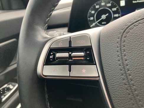 Used 2025 Kia Telluride SX Prestige image 16