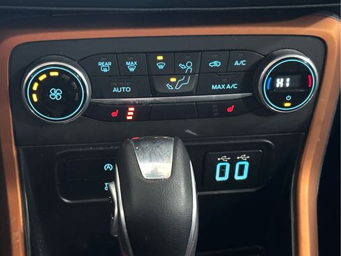 Used 2022 Ford EcoSport SE w/ SE Convenience Package image 22