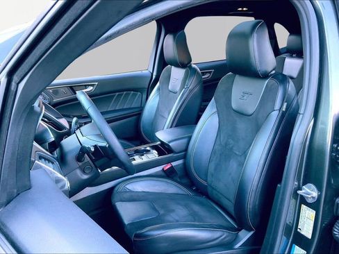 Used 2020 Ford Edge ST w/ Equipment Group 401A image 15