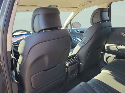 Used 2025 Genesis GV80 2.5T Standard AWD/4WD image 29