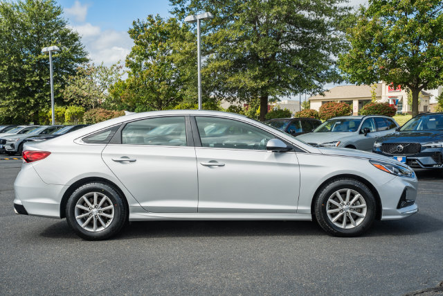 Used 2019 Hyundai Sonata SE FWD image 4
