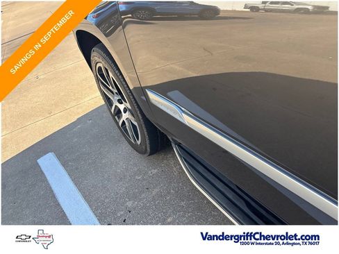 Used 2020 Cadillac Escalade Luxury RWD image 12