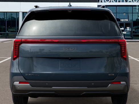 Used 2027 Kia Carnival SX Prestige FWD image 13