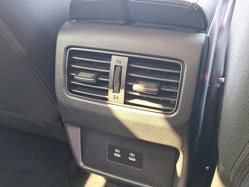 Certified 2025 Nissan Rogue SV AWD/4WD image 24