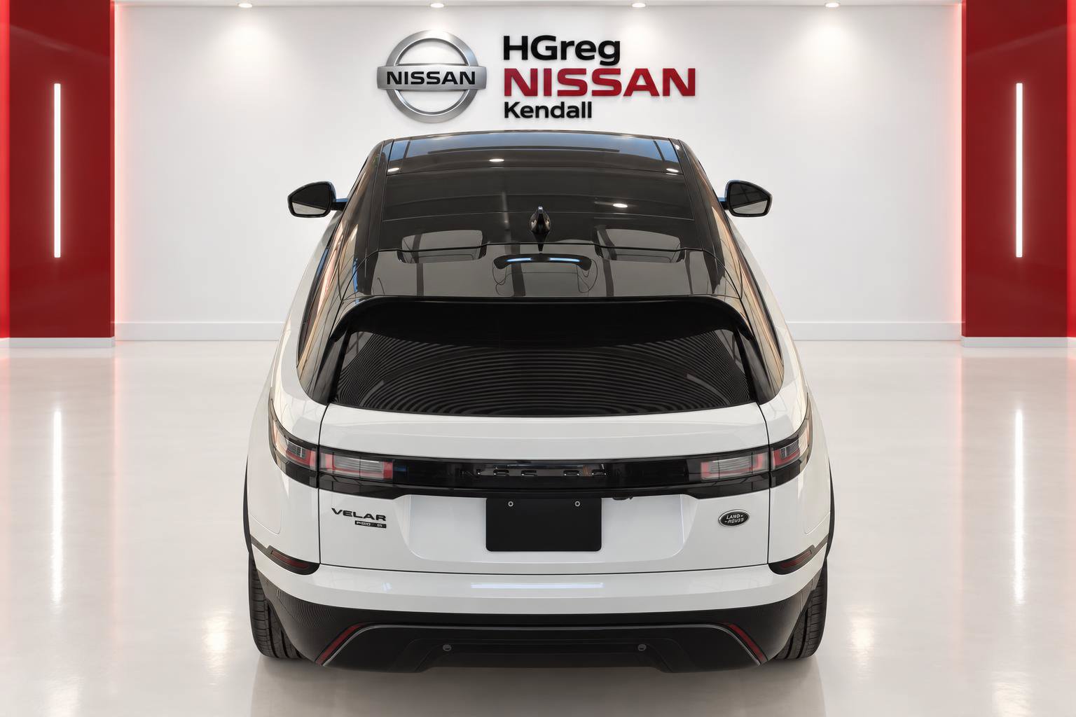 Used 2020 Land Rover Range Rover Velar R-Dynamic S AWD/4WD image 6