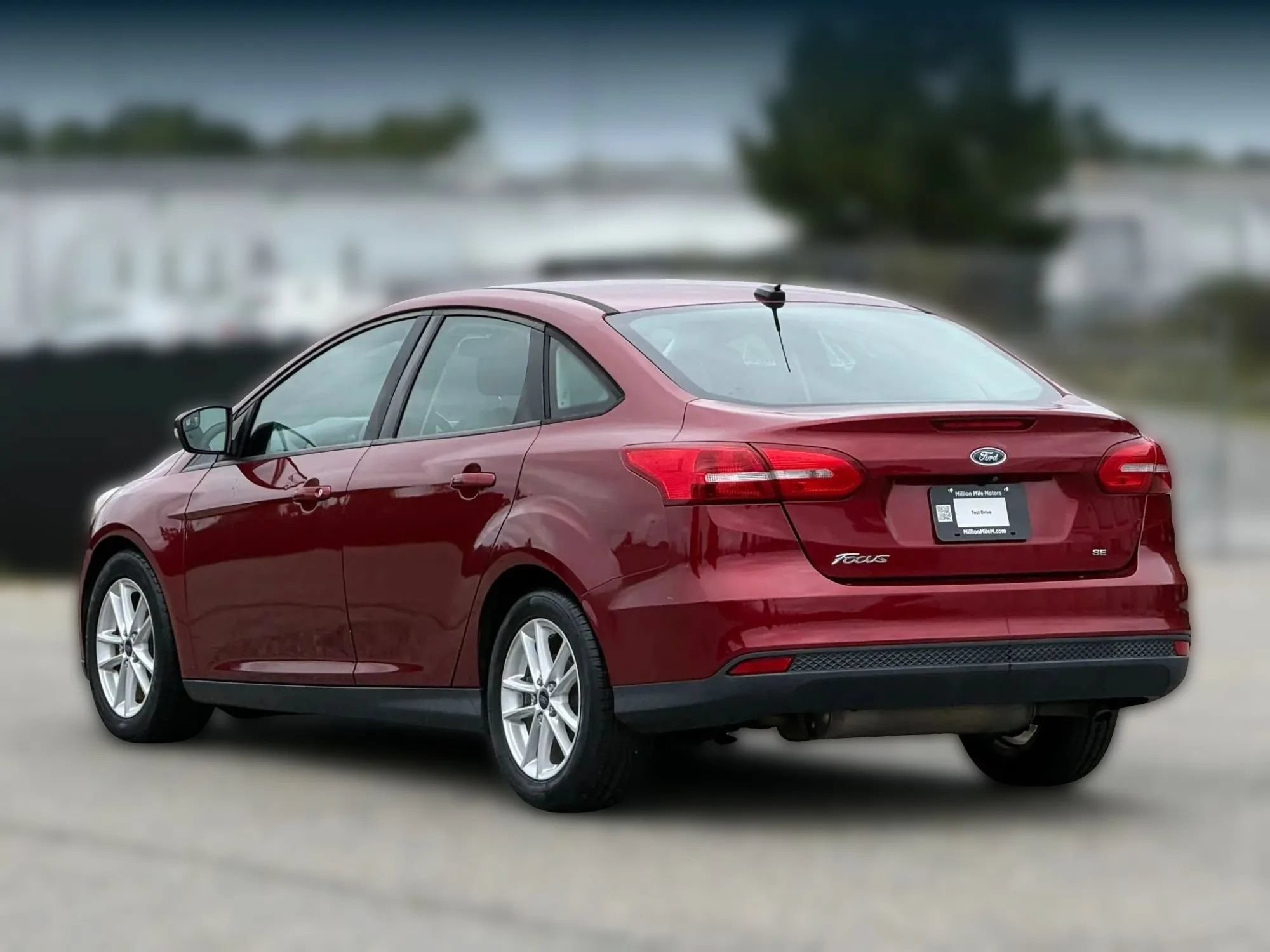 Used 2015 Ford Focus SE w/ SE Cold Weather Package FWD image 10