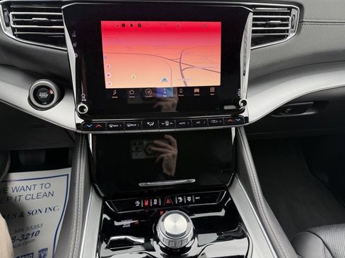 Used 2023 Jeep Wagoneer Series II image 23