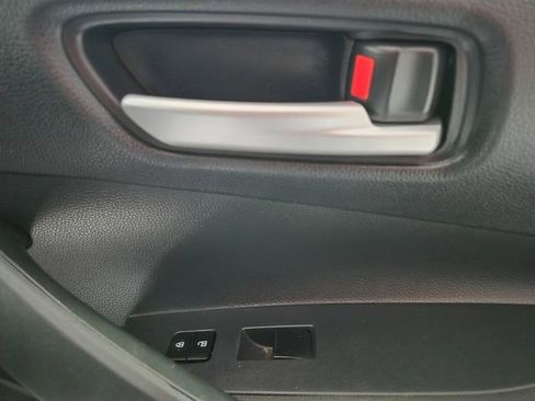 Certified 2020 Toyota Corolla LE FWD image 31