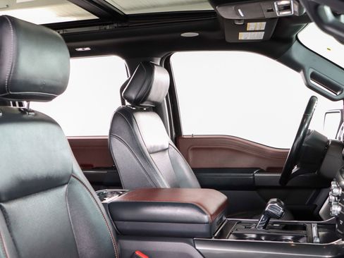 Used 2021 Ford F150 Lariat w/ Equipment Group 502A High image 29