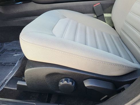 Used 2018 Ford Fusion S image 17