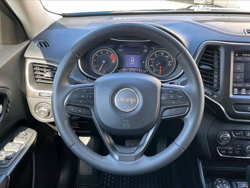 Certified 2021 Jeep Cherokee Trailhawk w/ Premium Leather Package image 10