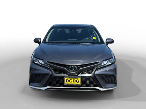 Used 2024 Toyota Camry XSE FWD image 8