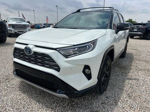 Used 2020 Toyota RAV4 XSE AWD/4WD image 4