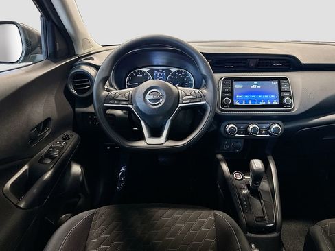 Used 2022 Nissan Kicks S image 18