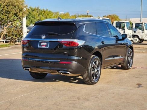 Used 2022 Buick Enclave Essence w/ Sport Touring Edition image 15
