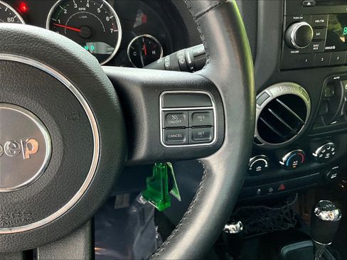 Used 2013 Jeep Wrangler Unlimited Sport AWD/4WD image 12
