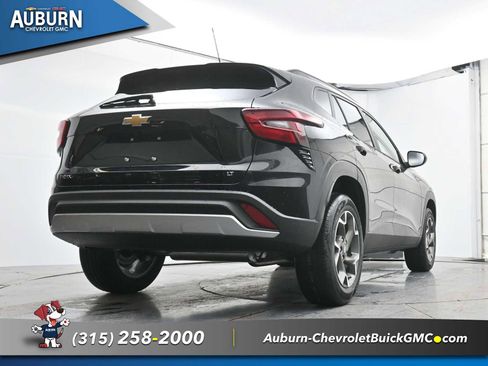 New 2026 Chevrolet Trax LT image 20