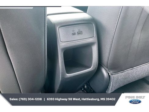 Used 2025 Chevrolet Trax LT w/ LT Convenience Package FWD image 25