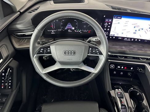 Used 2025 Audi Q5 Premium Plus w/ Premium Plus AWD/4WD image 13