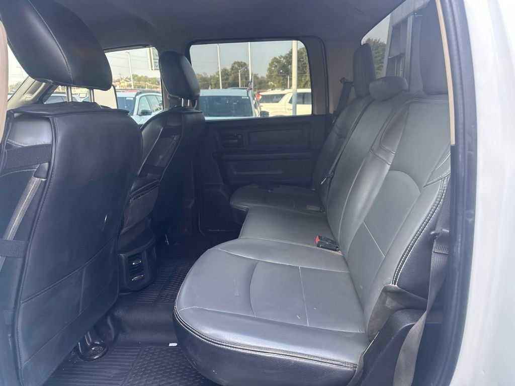 Used 2020 RAM 3500 Tradesman w/ Chrome Appearance Group AWD/4WD image 9