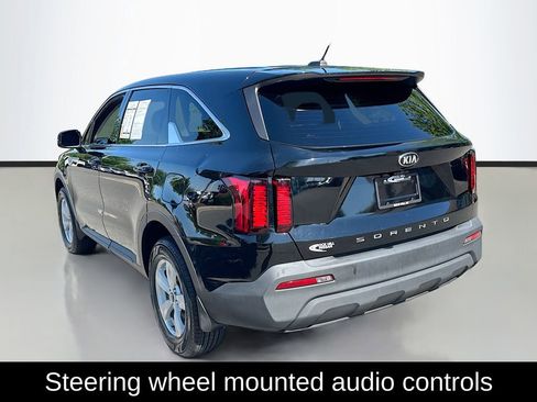 Used 2021 Kia Sorento LX AWD/4WD image 5