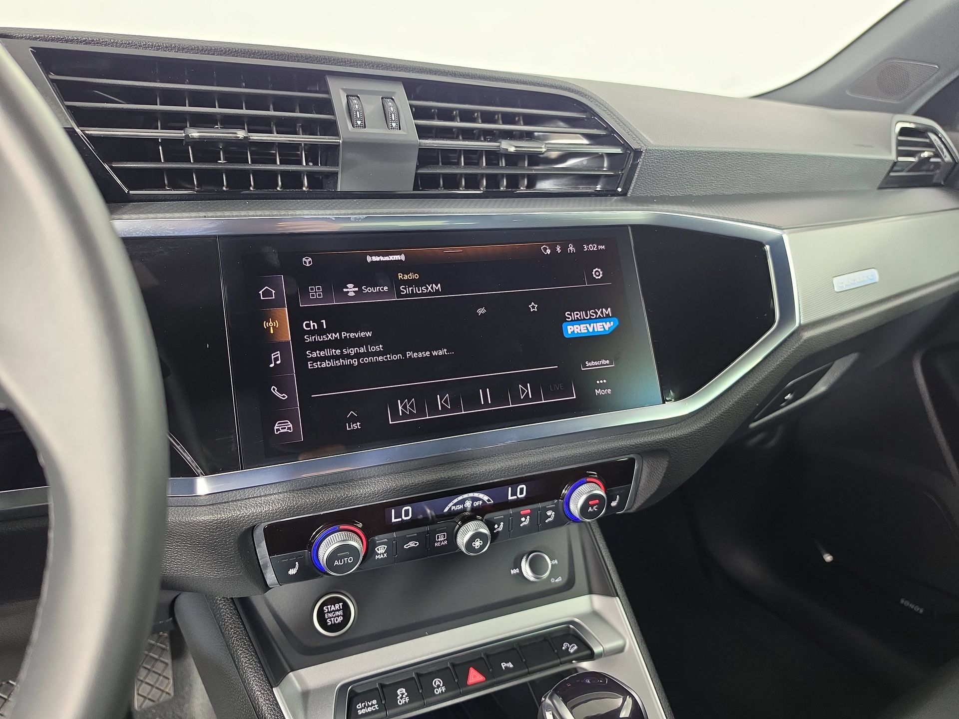 Certified 2025 Audi Q3 2.0T Premium Plus w/ Premium Plus Package AWD/4WD image 27