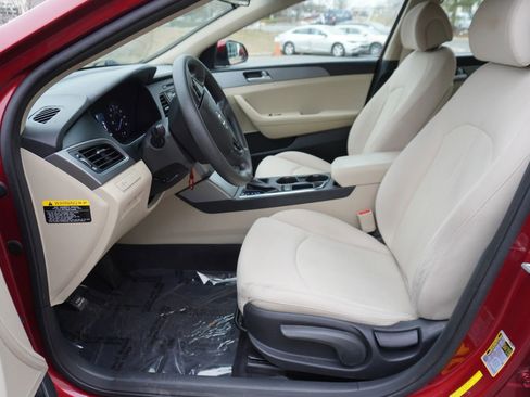 Used 2015 Hyundai Sonata SE image 9