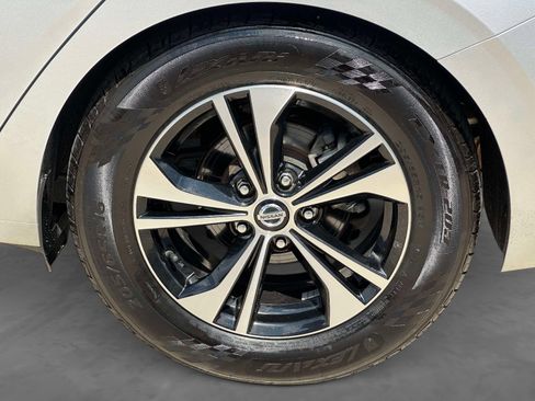 Used 2021 Nissan Sentra SV FWD image 7