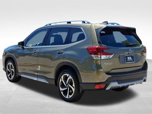 Used 2023 Subaru Forester Touring w/ Popular Package #2 AWD/4WD image 4