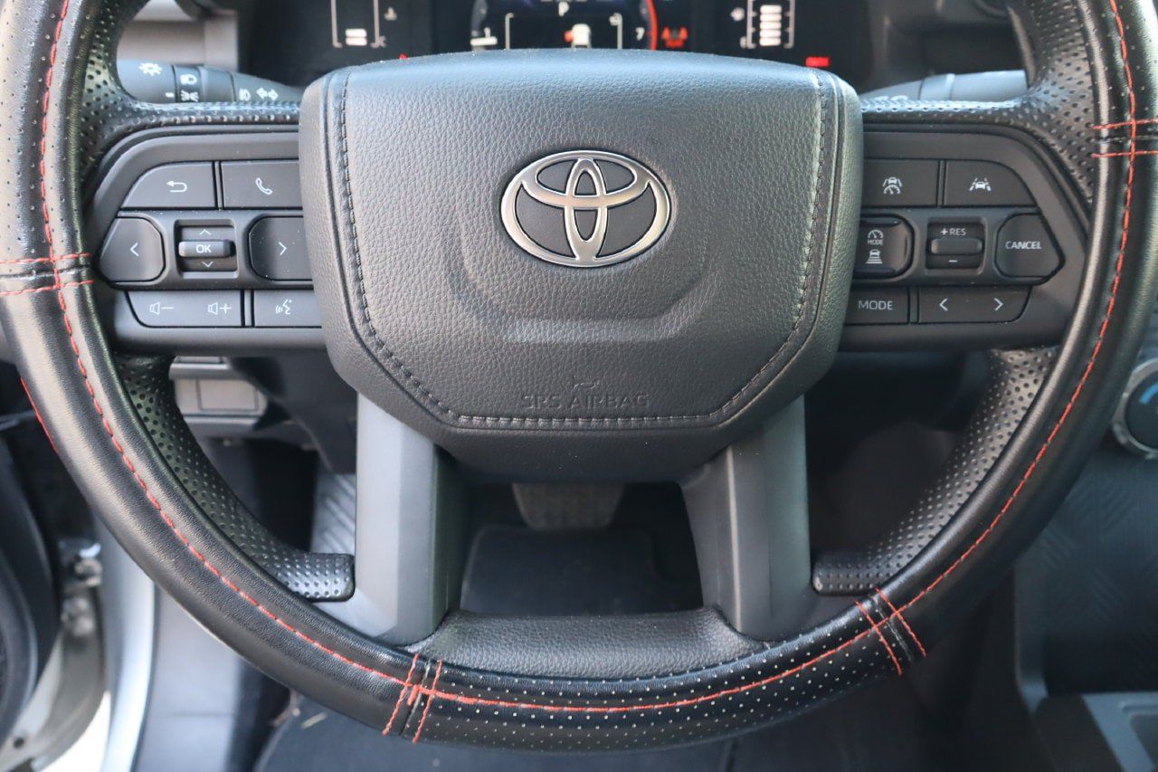 Used 2026 Toyota Tacoma SR5 AWD/4WD image 10