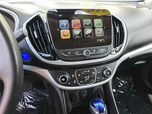 Used 2018 Chevrolet Volt LT w/ Comfort Package image 27