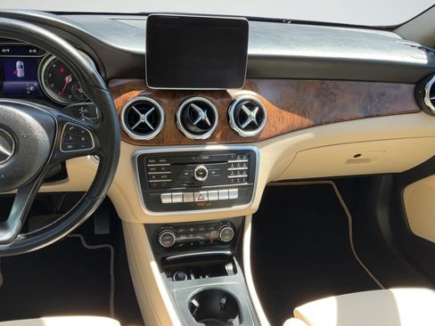 Used 2019 Mercedes-Benz GLA 250 image 15