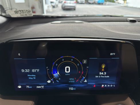 New 2025 Chevrolet Equinox ACTIV w/ Safety and Technology Package image 11