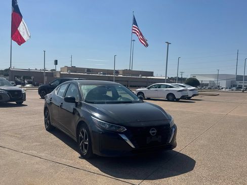Certified 2025 Nissan Sentra SV FWD image 2