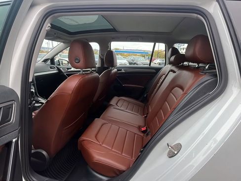 Used 2018 Volkswagen Golf Alltrack SEL image 17