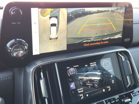 New 2026 Lexus LX 700h Luxury image 13