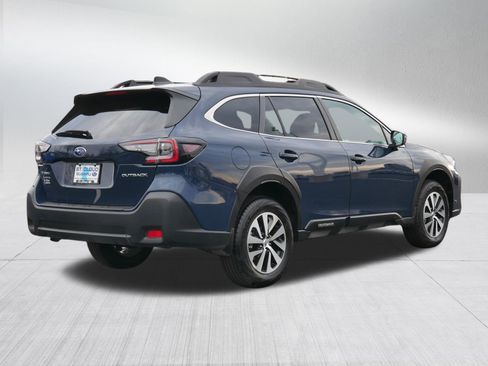 Certified 2025 Subaru Outback Premium image 7